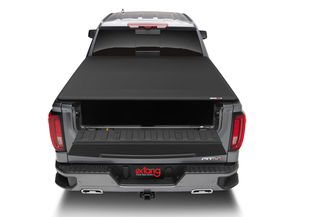 EX_TrifectaSigSeries_20Sierra_RearHeadOn_ClosedTailgate.jpg