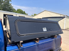 Load image into Gallery viewer, Used Chevy Silverado / GMC Sierra 2014-2018 1500 EXT cab 6.5&#39;  short bed used topper LOCATION: A-3-3 Code: CL181