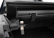 Load image into Gallery viewer, TX_LoPro_21Ford-F150_Details_03TriggerLatch.jpg