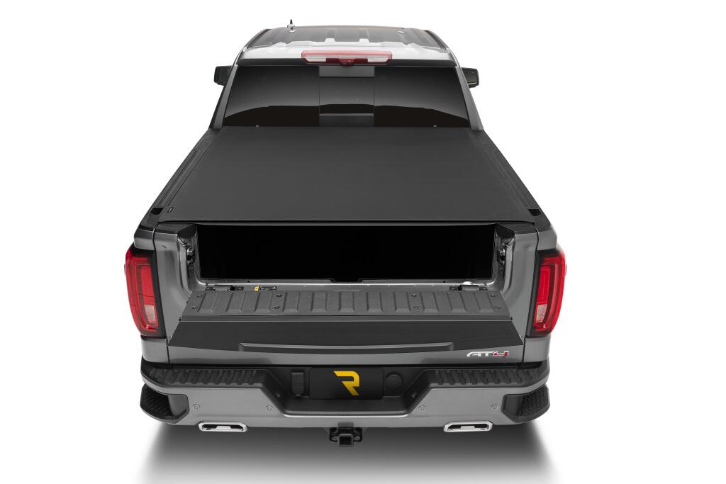 TX_ProX15_20GMC_Sierra_Rear_02Closed_TailgateOpen_RT.jpg