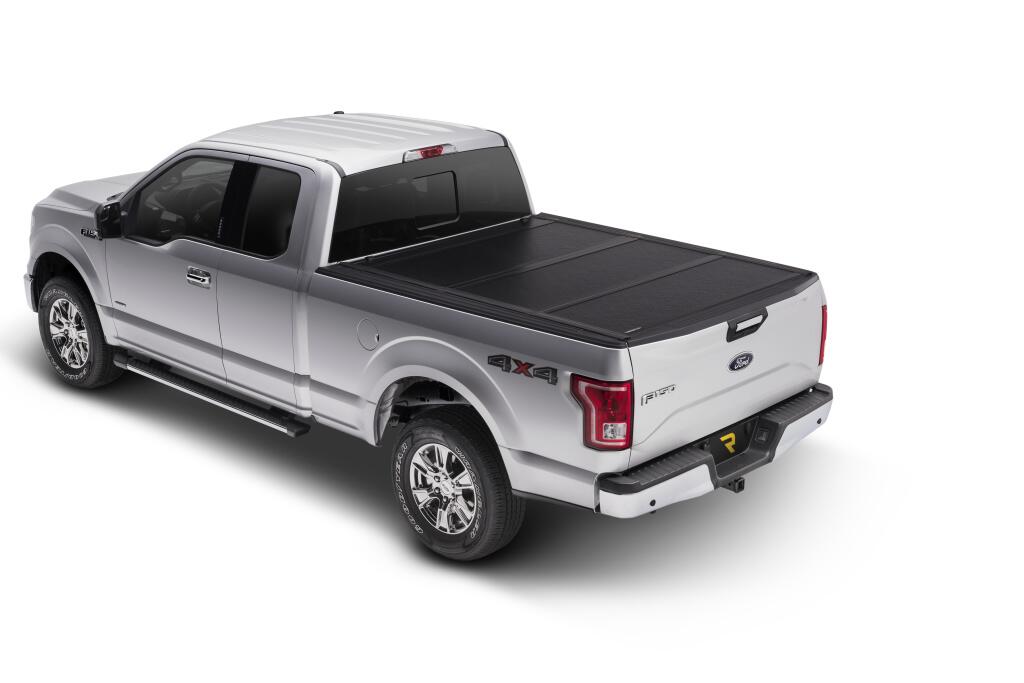 UC_Flex_17FordF150_Silver_Closed_RT.jpg