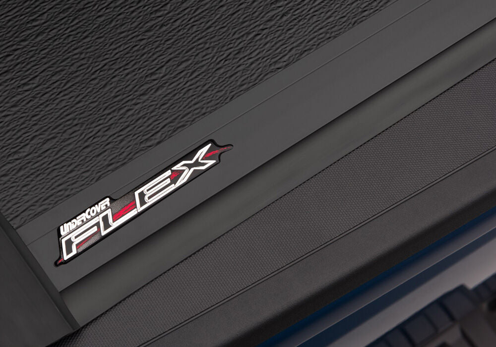 UC_Flex_Chevy_2017_Blue_Details_07_Badge.jpg