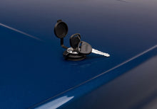 Load image into Gallery viewer, UC_LUX_Chevy_2017_Blue_Detail_Key.jpg