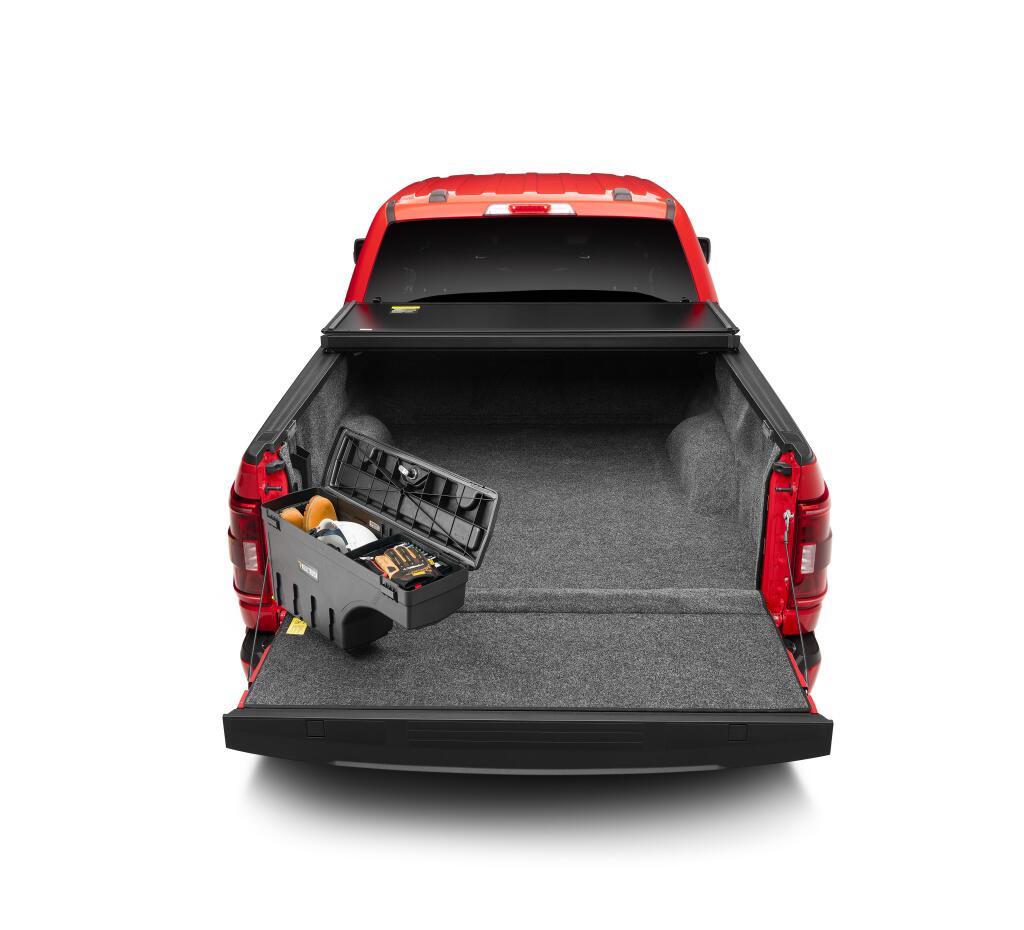 UC_SwingCase_21F-150-Ford_Red_02_RT.jpg