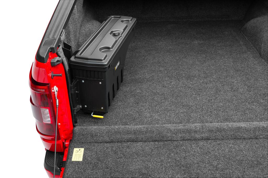 UC_SwingCase_21F-150-Ford_Red_08_RT.jpg