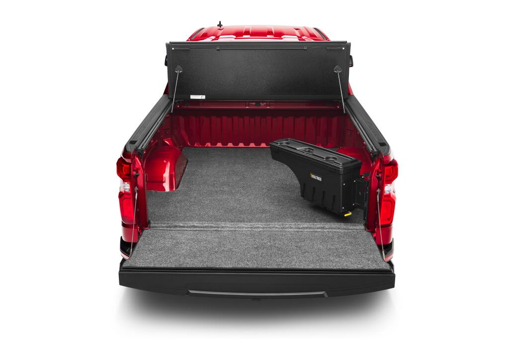 UC_SwingCase_Chevy_Red_26_RT.jpg