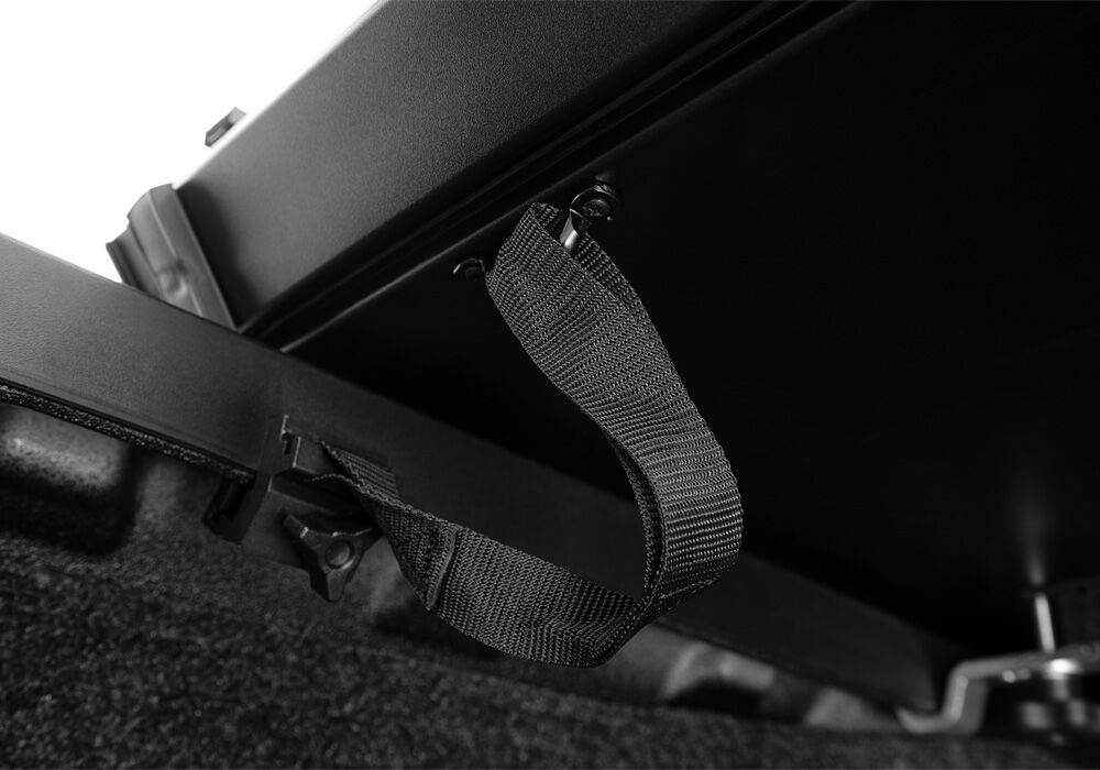 UC_Triad_20GMC-Sierra_Details_2Strap.jpg