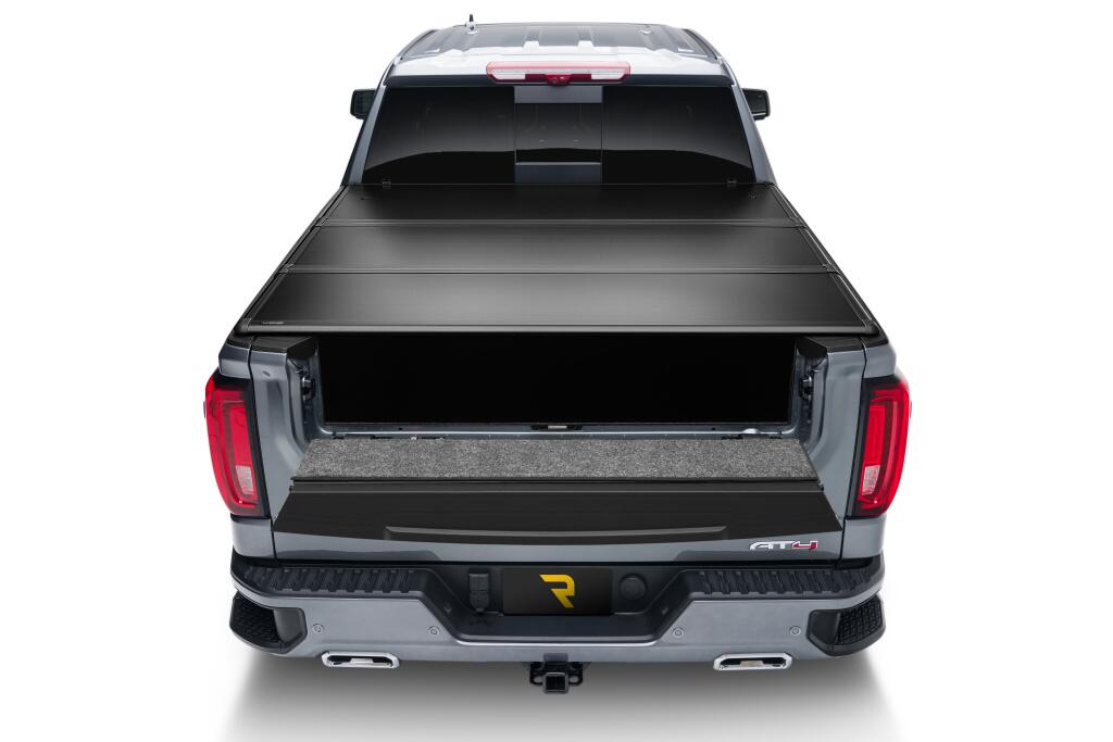 UC_Triad_20GMC-Sierra_Rear_2ClosedTailgateOpen_RT.jpg