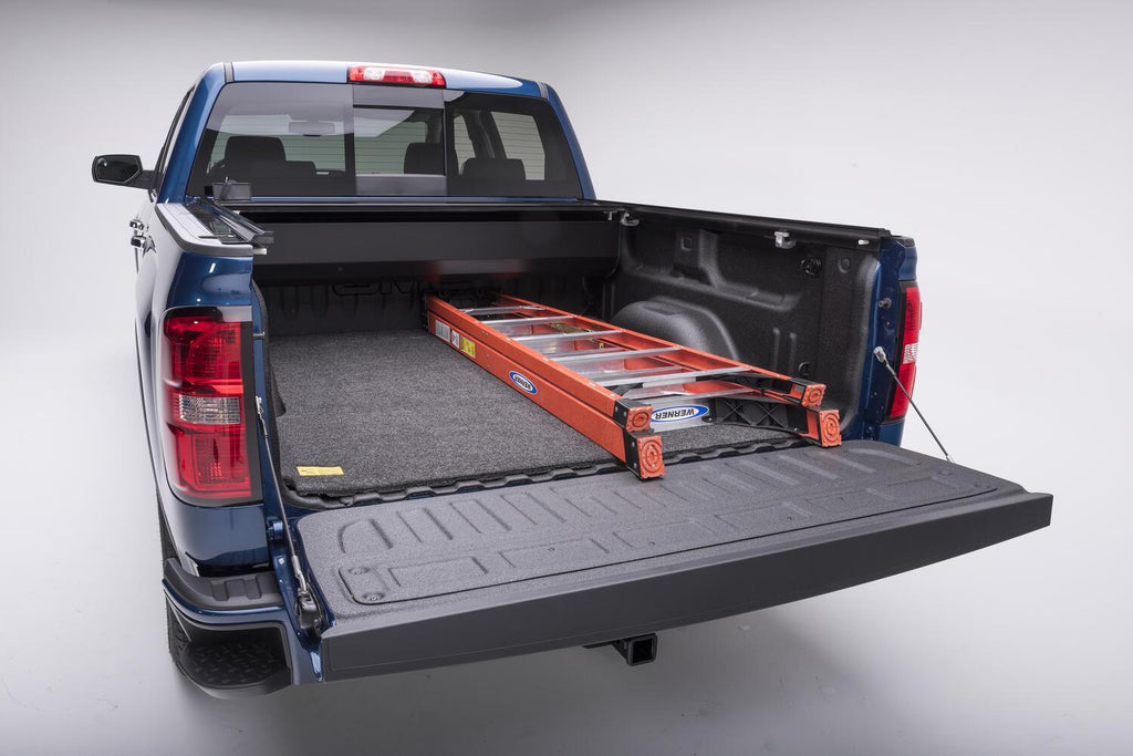 XBR-BedRug-Mat-15GMC-Sierra-Rear1.jpg