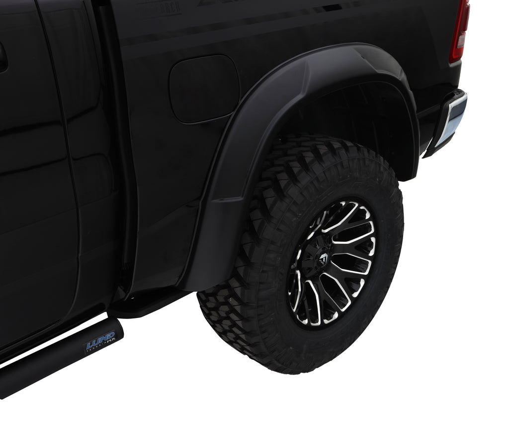 bushwacker_drtfenderflares_2019ram1500_rear_50934-02.jpg