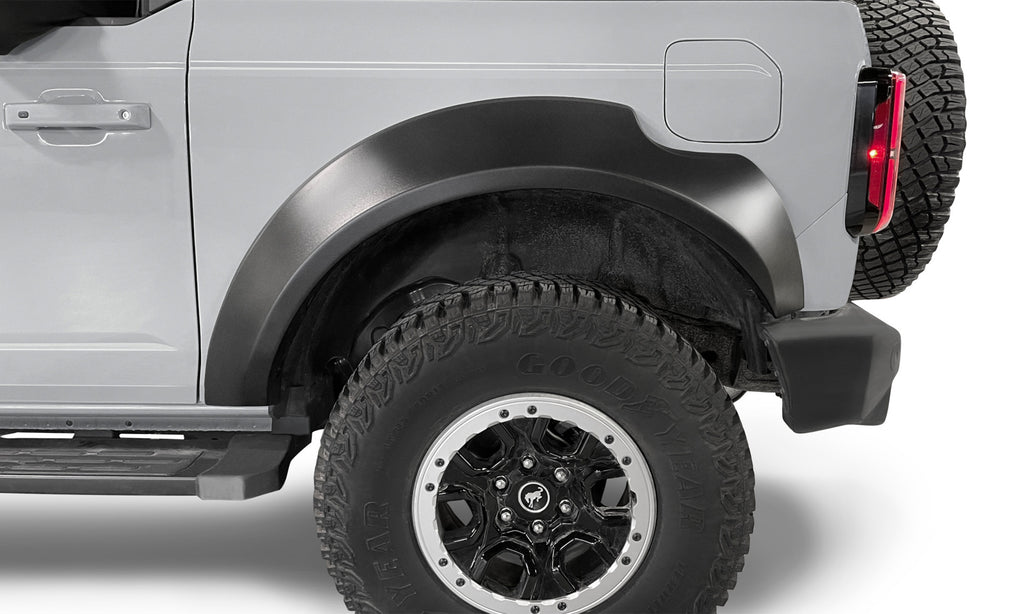 bw_extend-a-fender_fordBronco_2dr_rear_20966-02.jpg