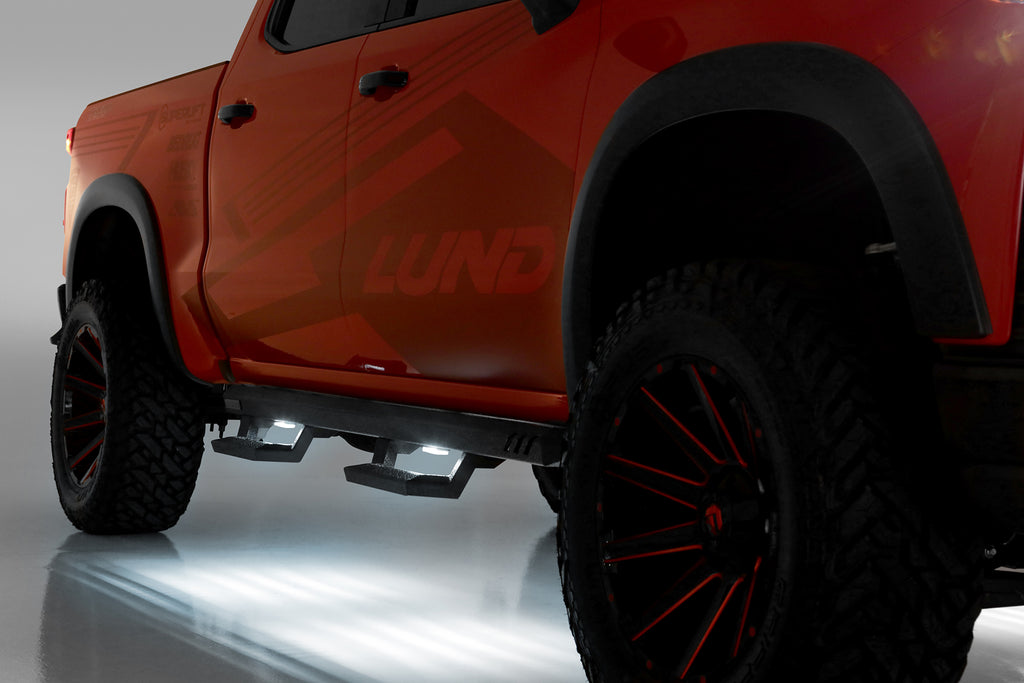 lund_nightfxllights_19silverado1500_54303_closeup2.jpg